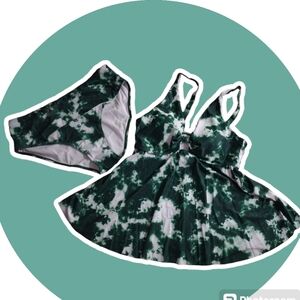NWT 2 piece swimsuit
